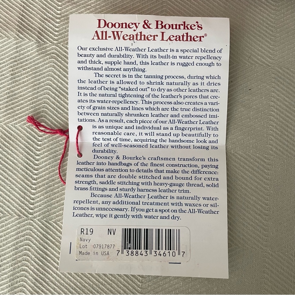 Vintage Dooney & Bourke in excellent condition! - Picture 10 of 11